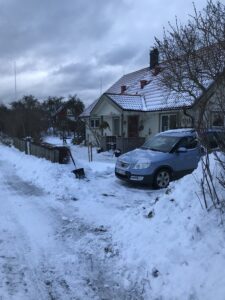 Tungt arbete att skotta snö!